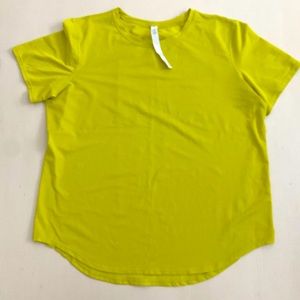 Womens Lululemon High-Neck Running and Training T-shirt. Like new! Sz 10. Yellow